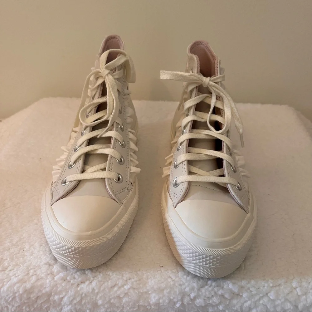 Converse Classic White High-Tops - Picture 2 of 10